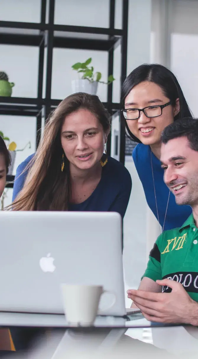 写真：オフィスの風景